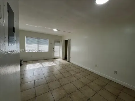 2072 NE 169th Street North Miami Beach FL 33162