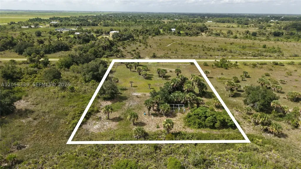 14773 NW 280th Okeechobee FL 34972