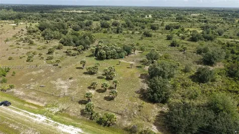 14773 NW 280th Okeechobee FL 34972