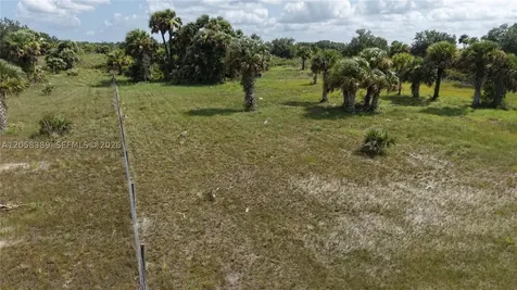 14773 NW 280th Okeechobee FL 34972