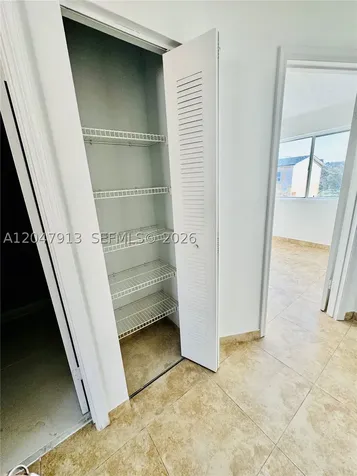 6245 Kendale Lakes Circle Miami FL 33183