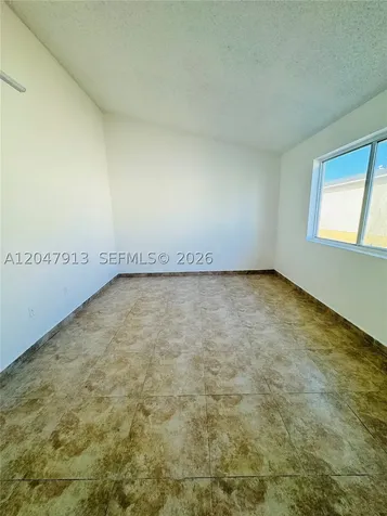 6245 Kendale Lakes Circle Miami FL 33183