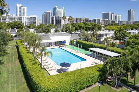 807 NE 27th Avenue Hallandale Beach FL 33009