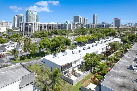 807 NE 27th Avenue Hallandale Beach FL 33009