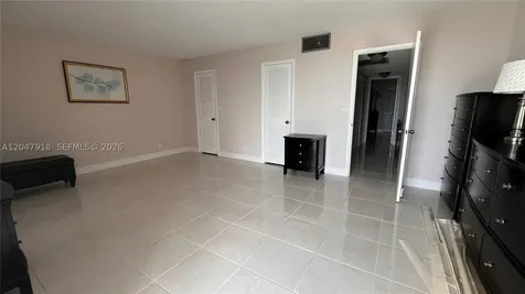 807 NE 27th Avenue Hallandale Beach FL 33009