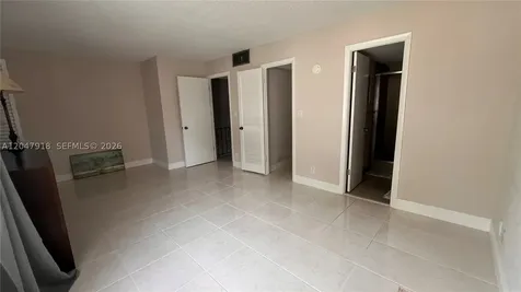 807 NE 27th Avenue Hallandale Beach FL 33009