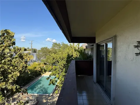 1205 Mariposa Avenue Coral Gables FL 33146