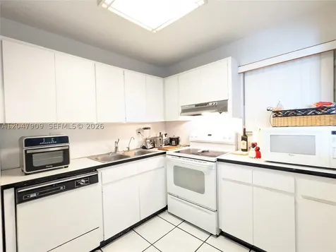 9140 Fontainebleau Boulevard Miami FL 33172