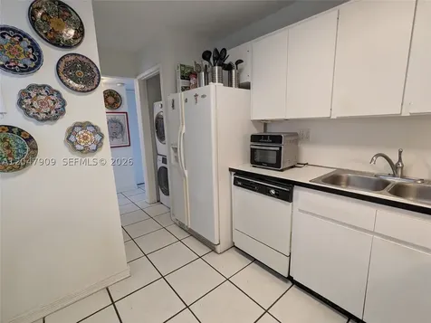 9140 Fontainebleau Boulevard Miami FL 33172
