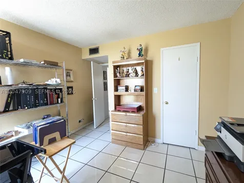 9140 Fontainebleau Boulevard Miami FL 33172