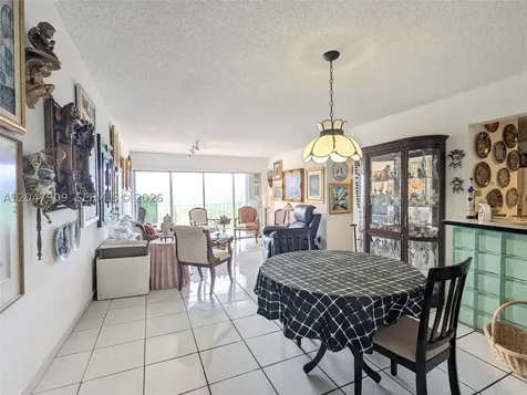 9140 Fontainebleau Boulevard Miami FL 33172