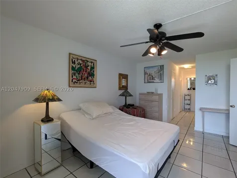 9140 Fontainebleau Boulevard Miami FL 33172