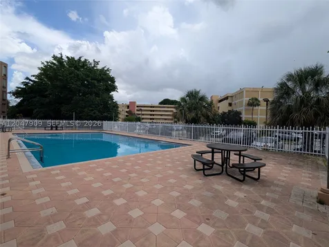 9140 Fontainebleau Boulevard Miami FL 33172