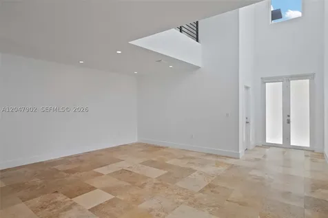 7004 NE 5th Avenue Miami FL 33138