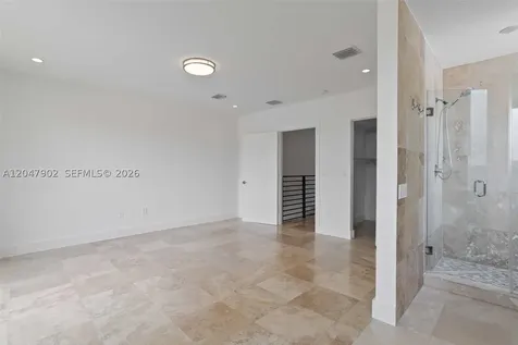 7004 NE 5th Avenue Miami FL 33138