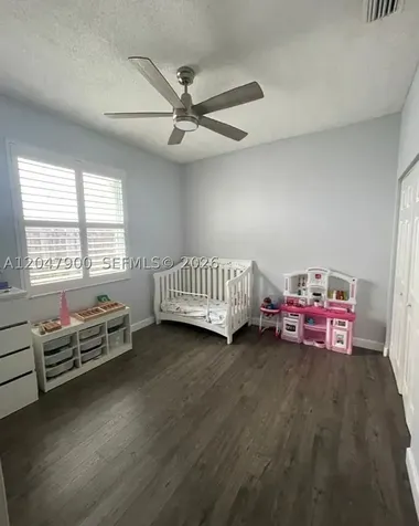 10644 Edinburgh Street Cooper City FL 33026