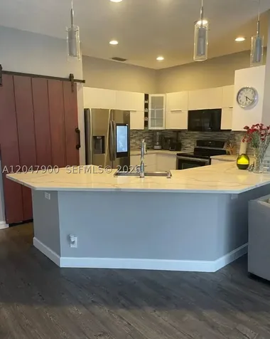 10644 Edinburgh Street Cooper City FL 33026