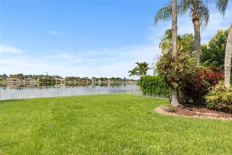 18500 SW 7th Street Pembroke Pines FL 33029
