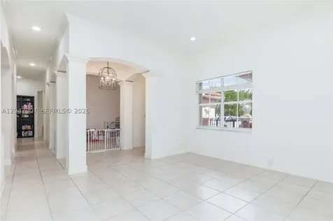18500 SW 7th Street Pembroke Pines FL 33029