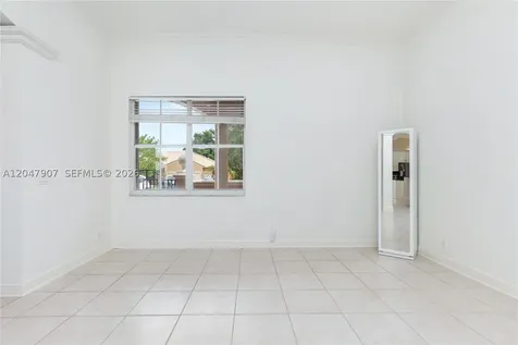 18500 SW 7th Street Pembroke Pines FL 33029