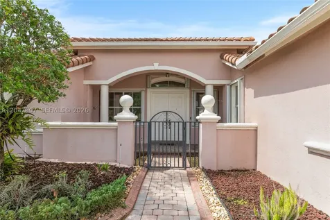 18500 SW 7th Street Pembroke Pines FL 33029
