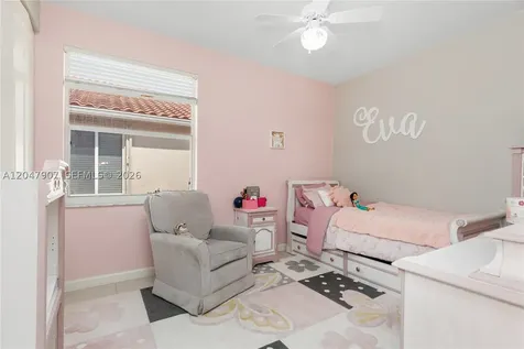 18500 SW 7th Street Pembroke Pines FL 33029