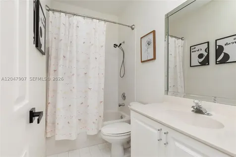 18500 SW 7th Street Pembroke Pines FL 33029