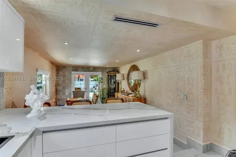 6575 SW 39th Terrace Miami FL 33155