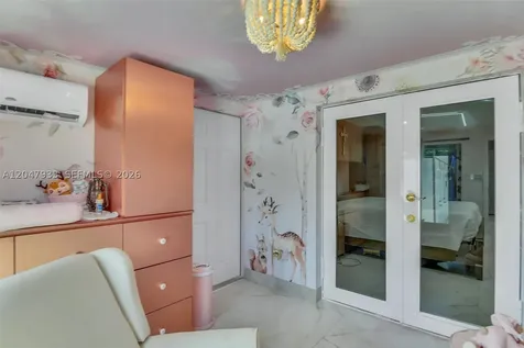 6575 SW 39th Terrace Miami FL 33155
