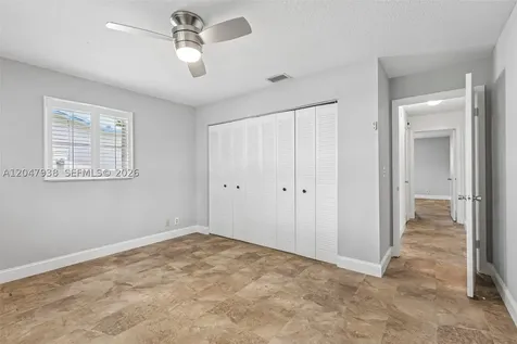 8855 NW 10th Place Plantation FL 33322