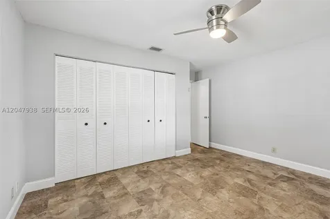 8855 NW 10th Place Plantation FL 33322
