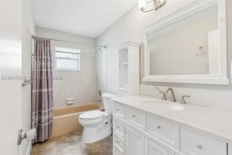 8855 NW 10th Place Plantation FL 33322