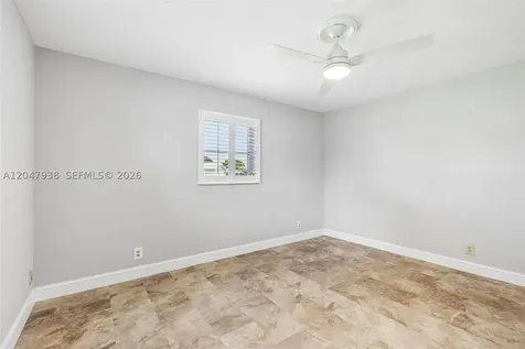 8855 NW 10th Place Plantation FL 33322