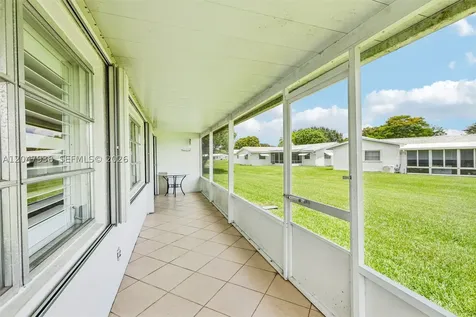 8855 NW 10th Place Plantation FL 33322