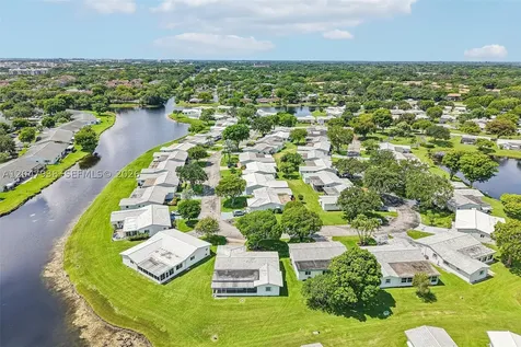 8855 NW 10th Place Plantation FL 33322