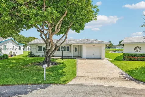8855 NW 10th Place Plantation FL 33322