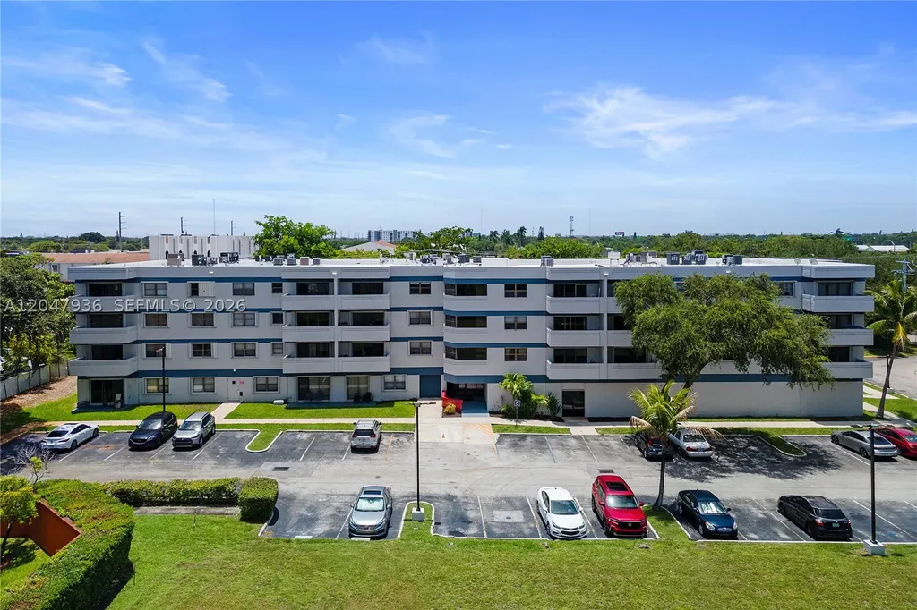 1891 N 61st Avenue Hollywood FL 33024