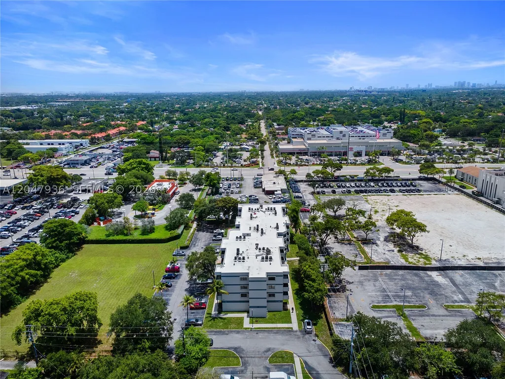1891 N 61st Avenue Hollywood FL 33024