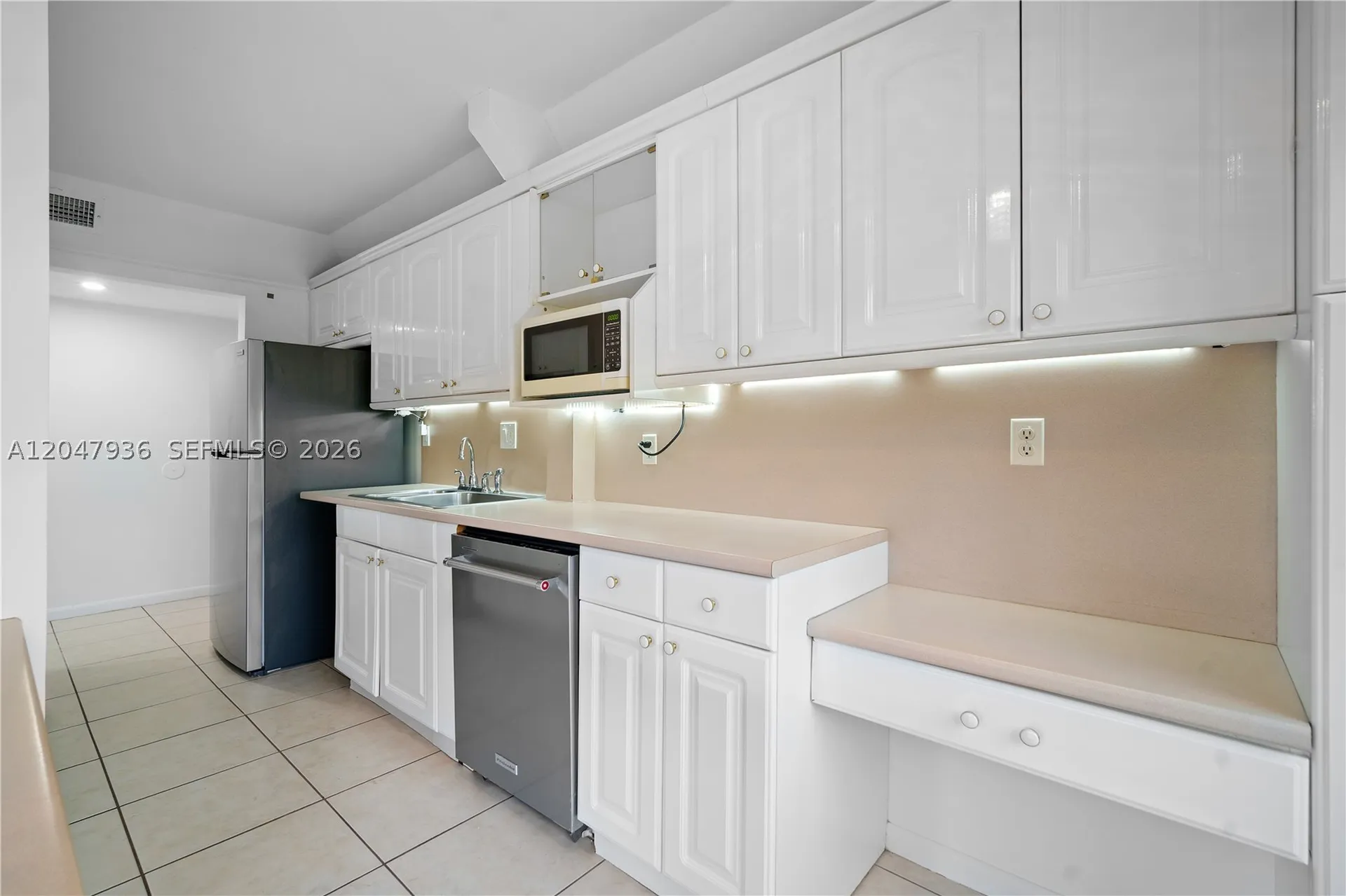 1891 N 61st Avenue Hollywood FL 33024