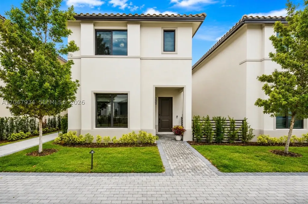 4388 NW 81st Avenue Doral FL 33166