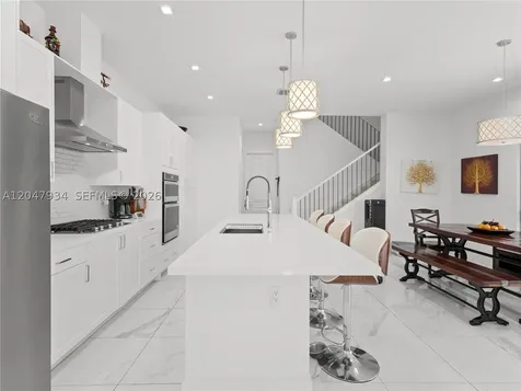 4388 NW 81st Avenue Doral FL 33166