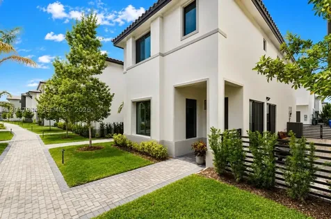 4388 NW 81st Avenue Doral FL 33166