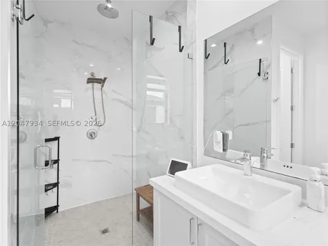 4388 NW 81st Avenue Doral FL 33166