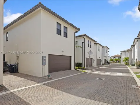 4388 NW 81st Avenue Doral FL 33166