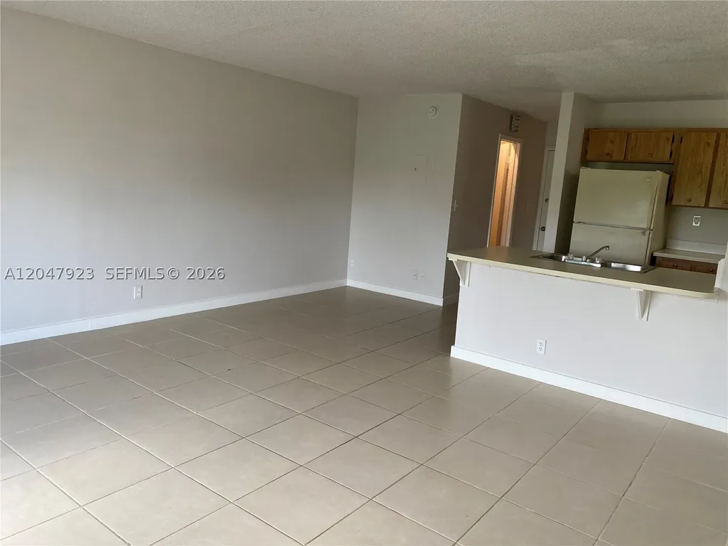 2701 Riverside Drive Coral Springs FL 33065