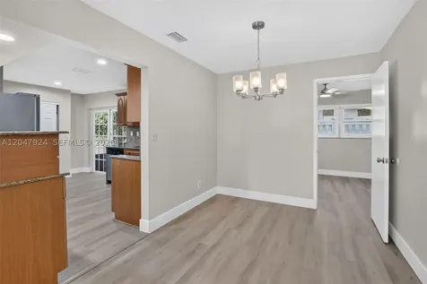 2201 NW 81st Avenue Sunrise FL 33322