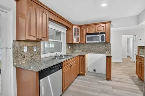 2201 NW 81st Avenue Sunrise FL 33322