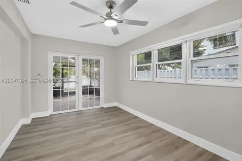 2201 NW 81st Avenue Sunrise FL 33322