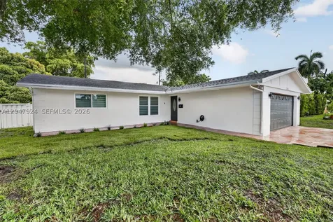2201 NW 81st Avenue Sunrise FL 33322