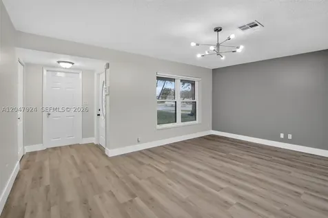 2201 NW 81st Avenue Sunrise FL 33322
